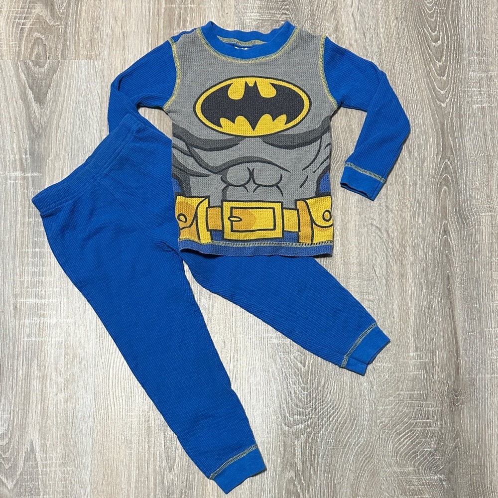 Batman Blue, Gray & Yellow Kids Thermal Pajama Set